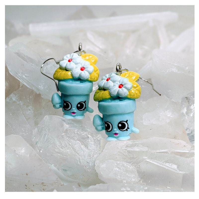 Flower Pot Pals Earrings | Strawbphiazbling