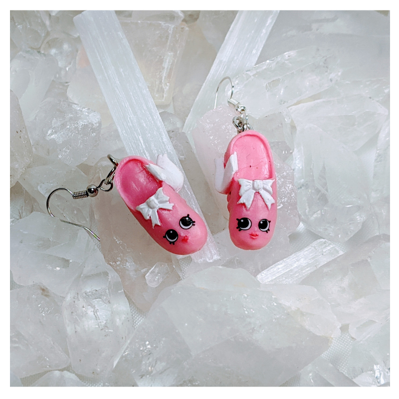 Slipper Sweets Earrings | Strawbphiazbling